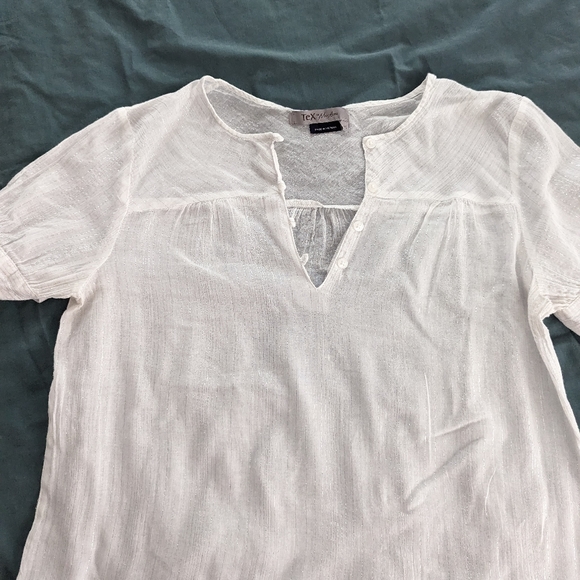 Tex by Max Azria Silver Threaded Top - Picture 7 of 10